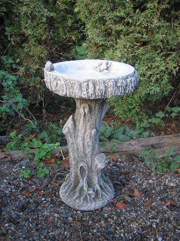 KBB58 Tall Woodland Bird Bath KBB58 Tall Woodland Bird Bath